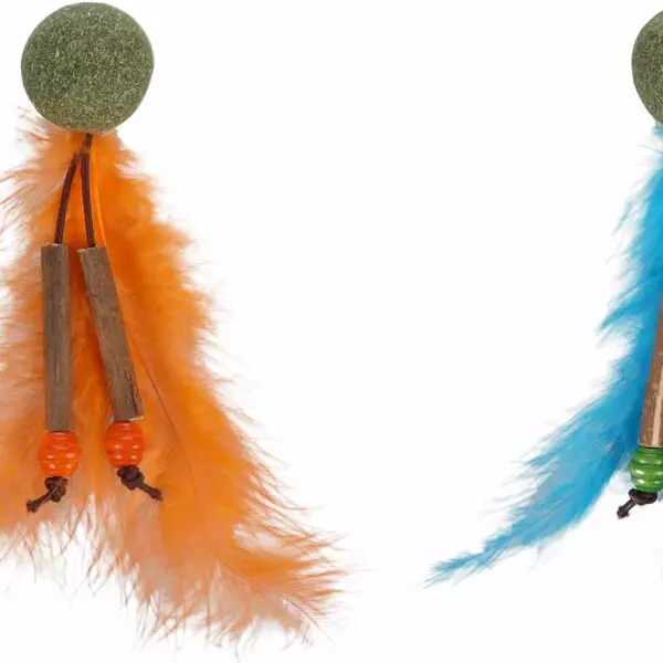 Flamingo Boleo   Speelgoed PS BOLEO+CATNIP+PLUIMEN ORANJE/ BLAUW 14CM ASSORTIMENT De Speelgoed Boleo Bal is ideaal voor jouw kat. Het is gemaakt van catnip en Matatabi